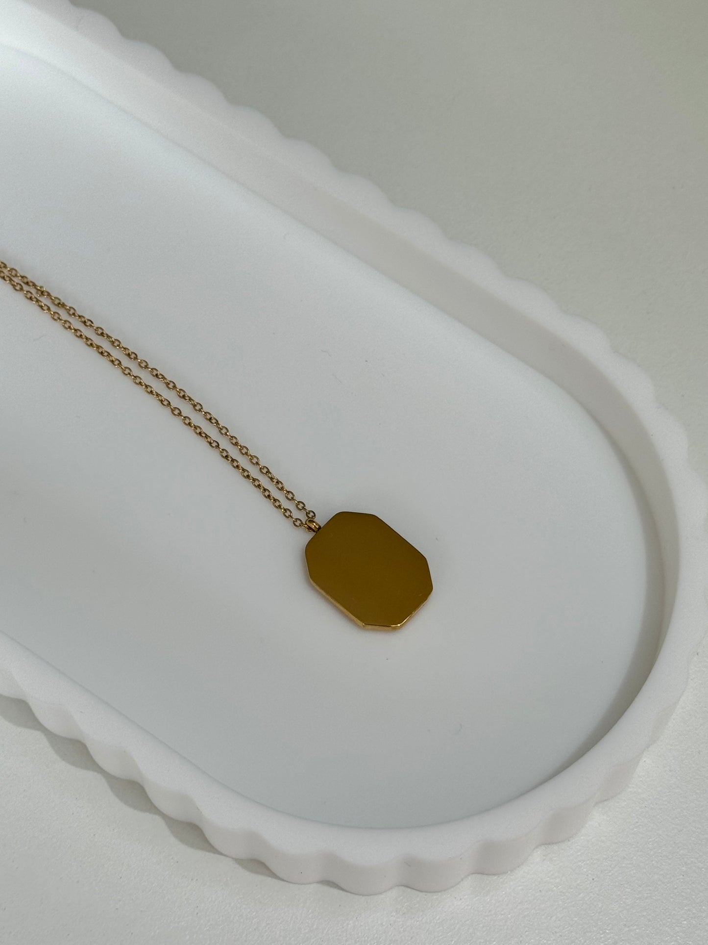 R-Star Pendant Necklace