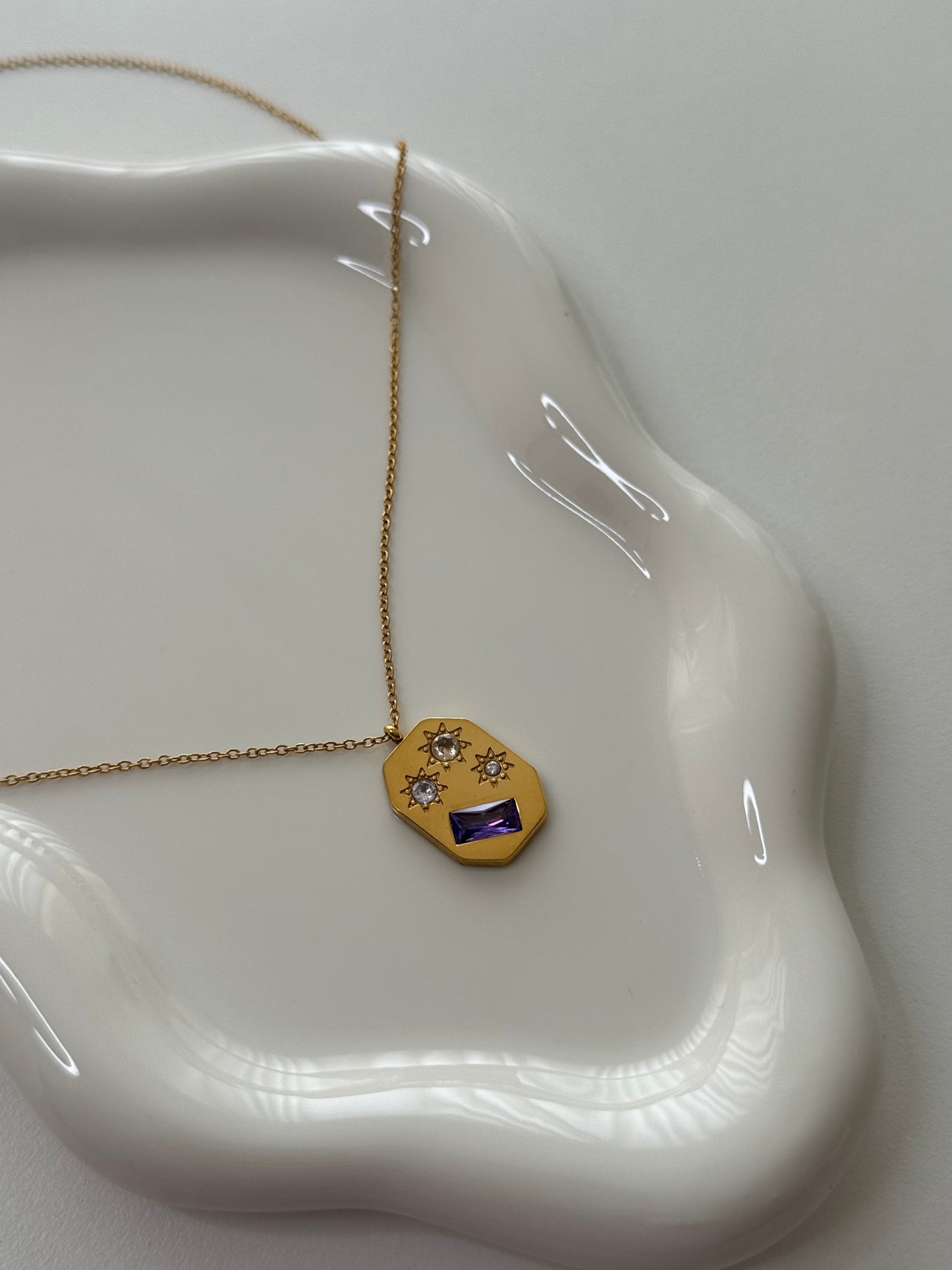 R-Star Pendant Necklace