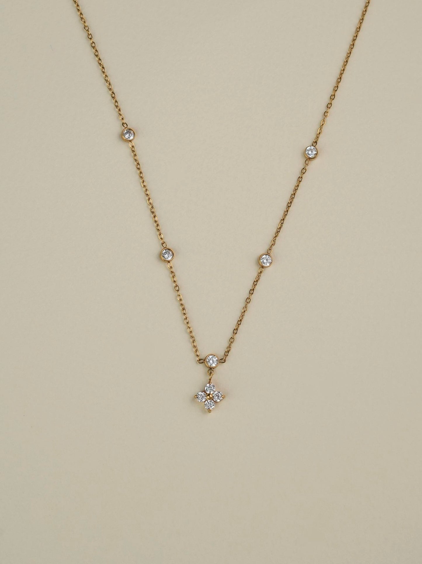 Petite Fleur Necklace