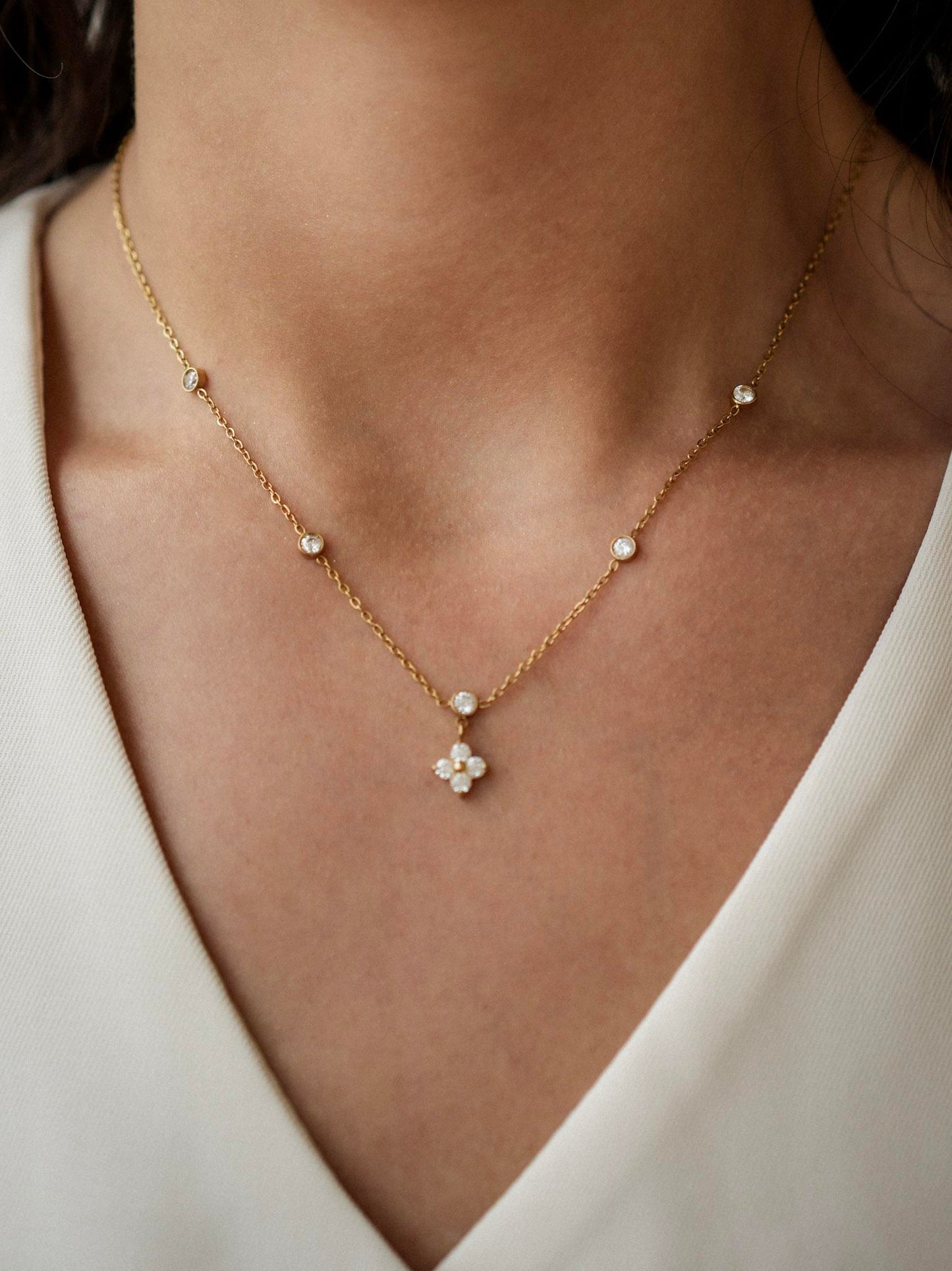 Petite Fleur Necklace