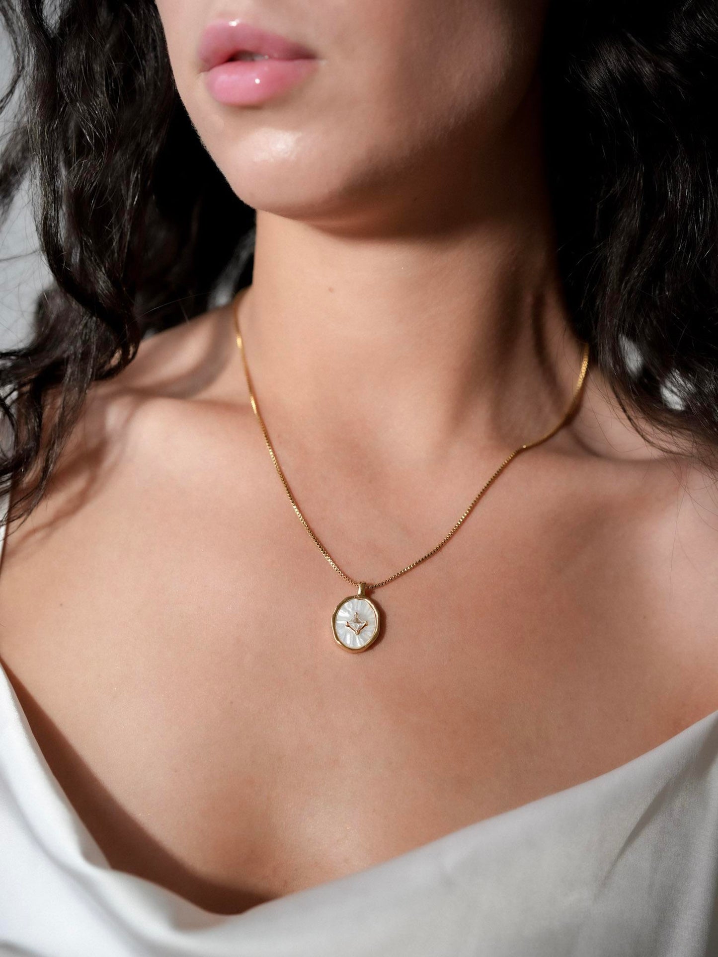 Shell Pendant Necklace